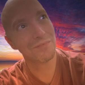 Meet your Posher, Gregory